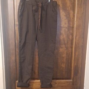 Elegant Brown Skinny Pants